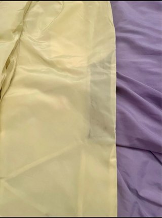 Pantalón deportivo amarillo flúor