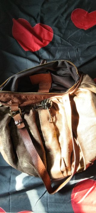 Bolso grande cuero y tela marrón dorado ,bandolera