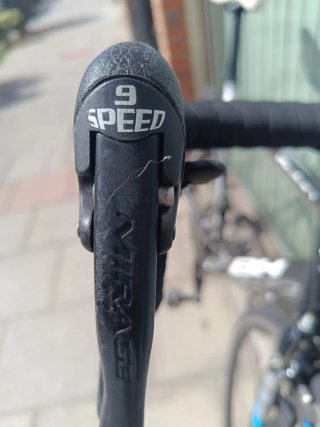Bicicleta de carretera BH Volan