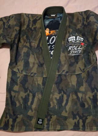 Kimono Jiu Jitsu Camuflaje Roll State