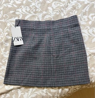 Falda corta Zara cuadros gris Talla S