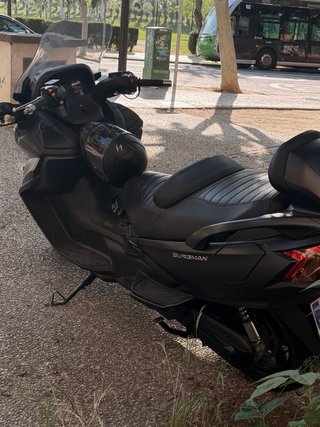 Suzuki Burgman 650 ABS Negra