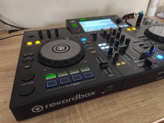 Controlador DJ Pioneer XDJ-RR