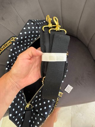 Bolso de viaje Moschino lunares y cadena