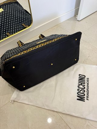Bolso de viaje Moschino lunares y cadena