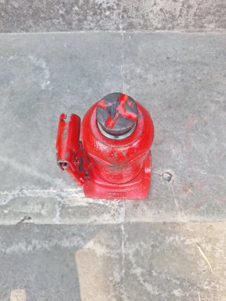 Gato Hidráulico Volvo 12 Ton