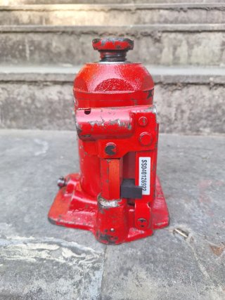 Gato Hidráulico Volvo 12 Ton