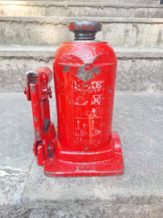 Gato Hidráulico Volvo 12 Ton