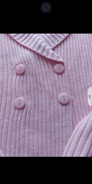 Jersey rosa de punto, cruzado con botones