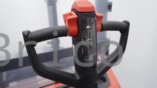 Apilador Eléctrico 1200 Kg - 1600 mm - 16020