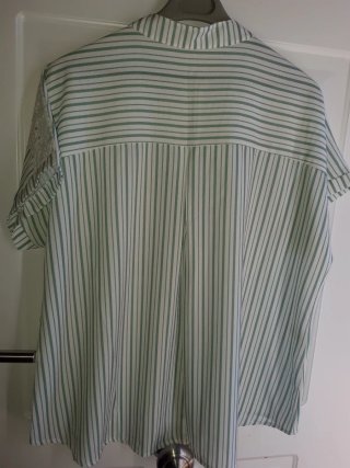 Blusa Rayas Verdes y Blancas