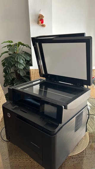 Impresora HP Láser Multifuncional Negra