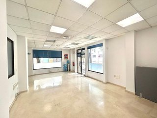 Local comercial en venta en El Cano - Los Bermejales en Sevilla