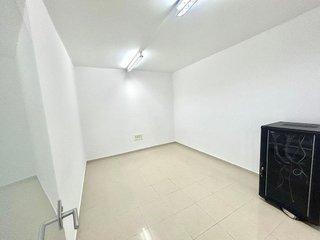 Local comercial en venta en El Cano - Los Bermejales en Sevilla