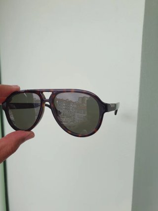 GUCCI tortoise