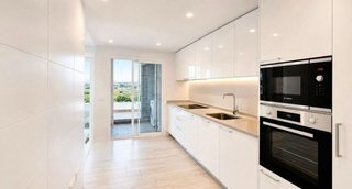 Piso en alquiler en Nueva Andalucía centro en Marbella