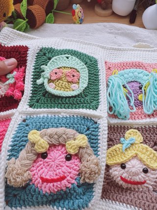 Bolso grande crochet muñecas colores