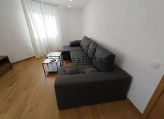 Piso en alquiler en Valdeacederas en Madrid