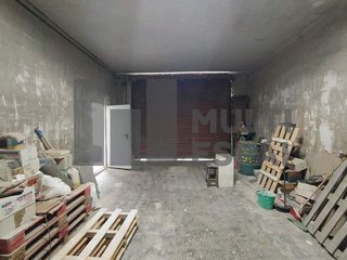 Local comercial en venta en La Prosperitat en Barcelona