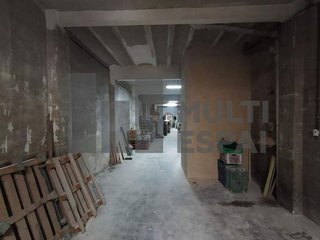 Local comercial en venta en La Prosperitat en Barcelona