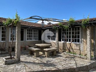 Chalet en alquiler en San Cibrao das Viñas