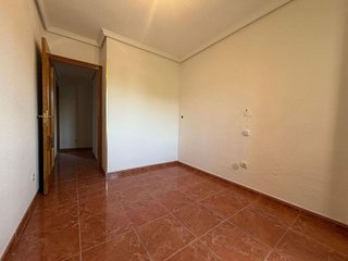 Piso en alquiler en Peñagrande en Madrid