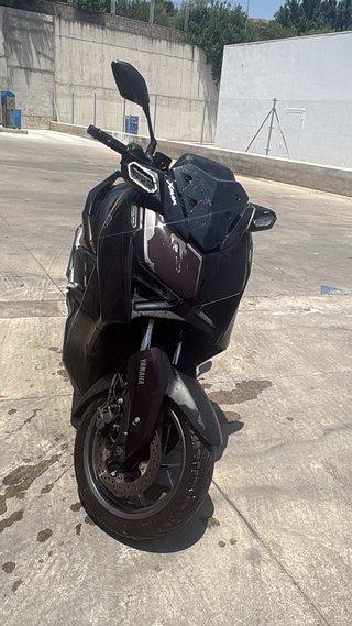 Yamaha Xmax 125 TECH MAX 2025