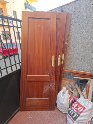 3 Puertas Macizas 72cm