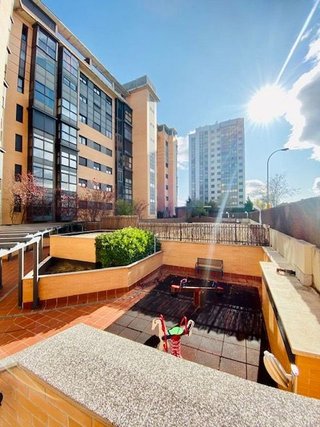 Dúplex en alquiler en Costillares en Madrid
