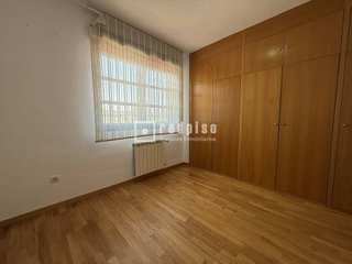 Ático en alquiler en Las Tablas en Madrid