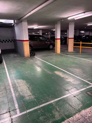 Garaje en venta en El Castell-Poble Vell en Castelldefels
