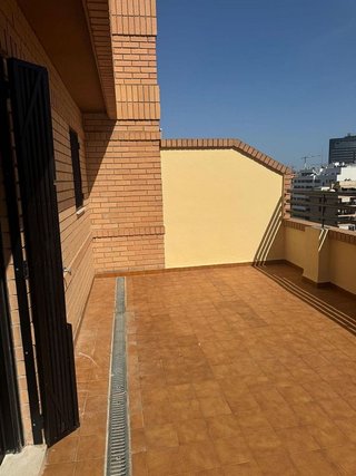 Ático en alquiler en Penya-Roja en Valencia