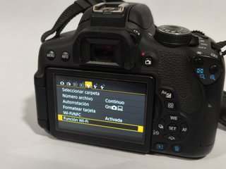Canon EOS 750D + 50mm f/1.8 + 18-55 + Flash