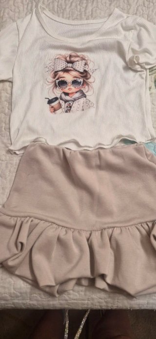 Conjunto Falda y Camiseta Niña 5 Años