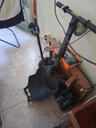 Skuter Eléctrico