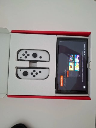 Nintendo Switch OLED + Accesorios