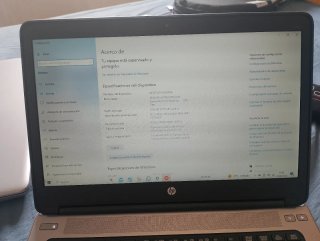 HP ProBook 645 Laptop Plata y Negro