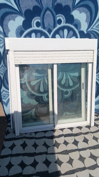 Ventanas de aluminio con persiana