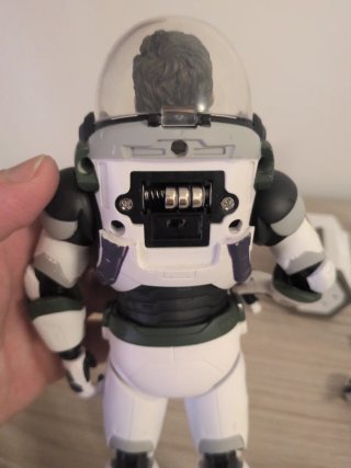 Figura Buzz Lightyear Articulada y con LUZ