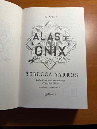 Alas de ónix Edición limitada con cantos tintados