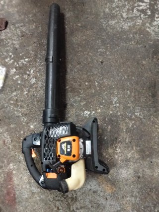 Soplador McCulloch GB 322