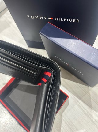 Portafoglio Tommy Hilfiger nero