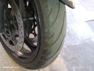 Suzuki GSR600 Negra