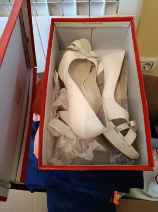 Vestido de Novia Blanco con Zapatos