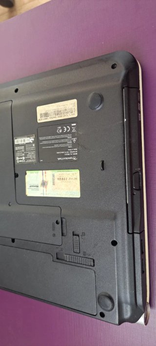 Packard Bell EasyNote TJ66 Portátil