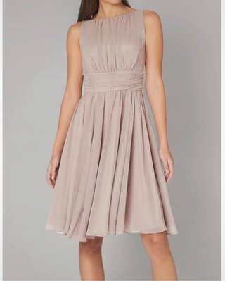 Abito elegante beige