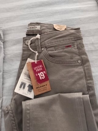 Pantalones chico Alcott talla 38 sin estrenar