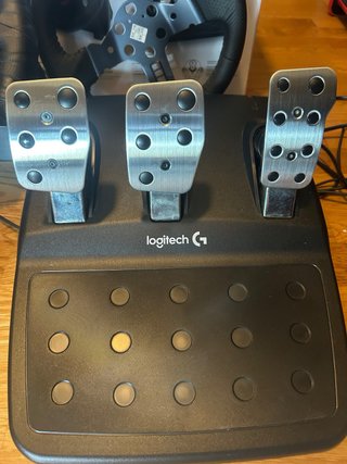 Volante Logitech G29 Driving Force modificado