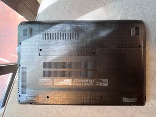Portátil Acer TravelMate P259-MG i5/8GB/NVIDIA