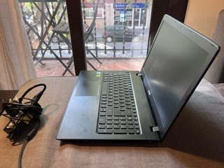 Portátil Acer TravelMate P259-MG i5/8GB/NVIDIA